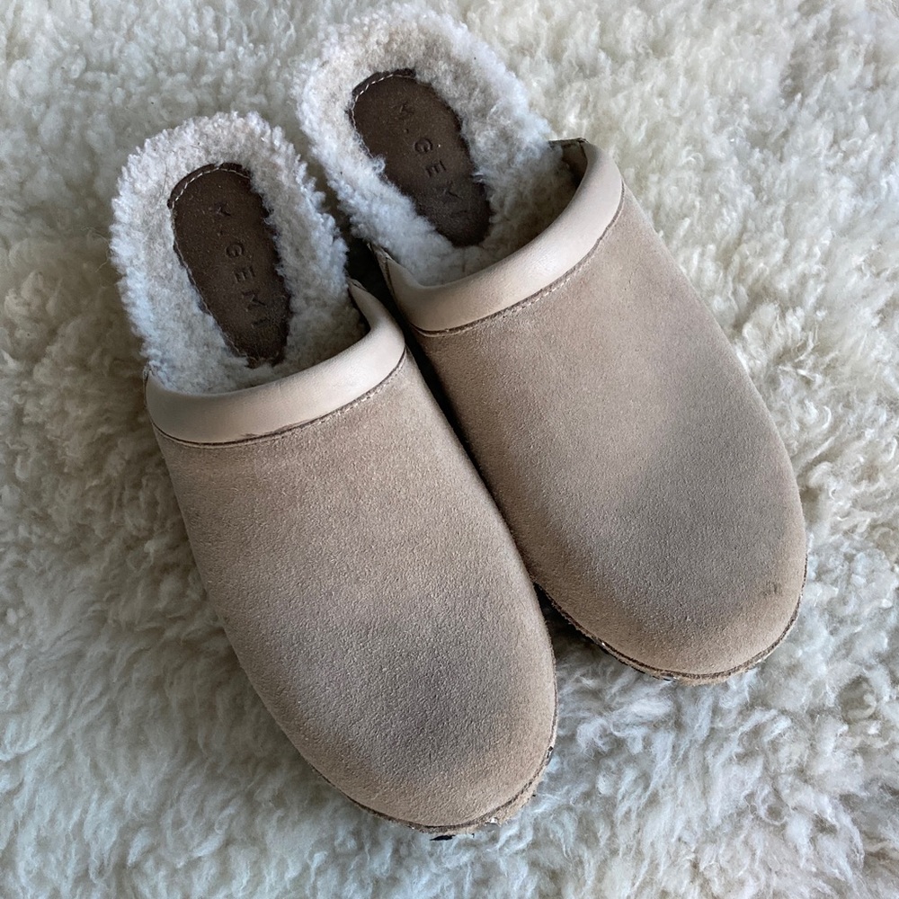 M. Gemi Suede Shearling clogs, size 40